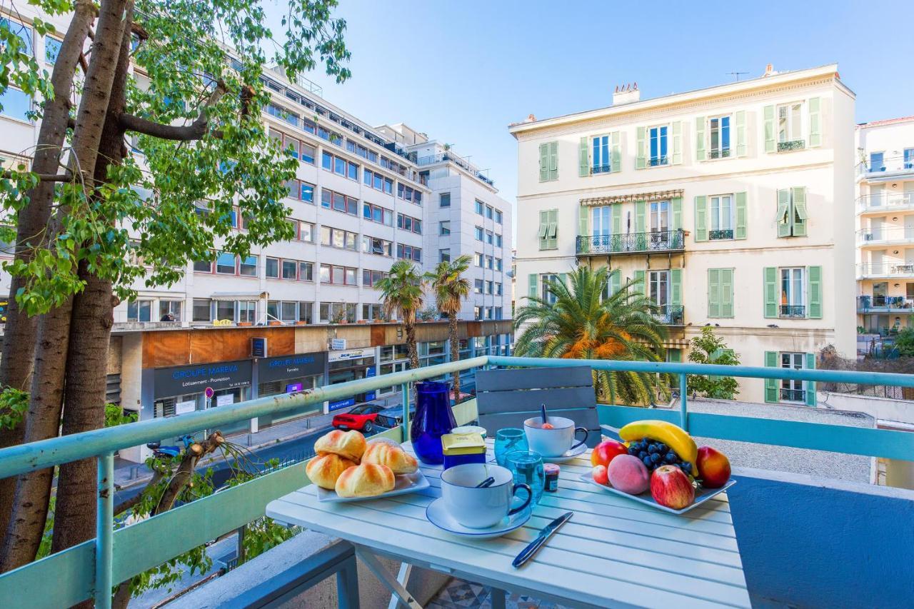 LE TIVOLI AP4264 By Riviera Holiday Homes Niza Exterior foto